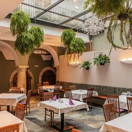 Boutique Dom - Rooms&suites 4* Graz