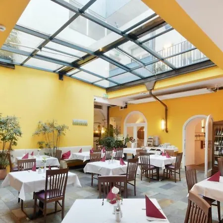 Boutique Dom - Rooms&suites Graz