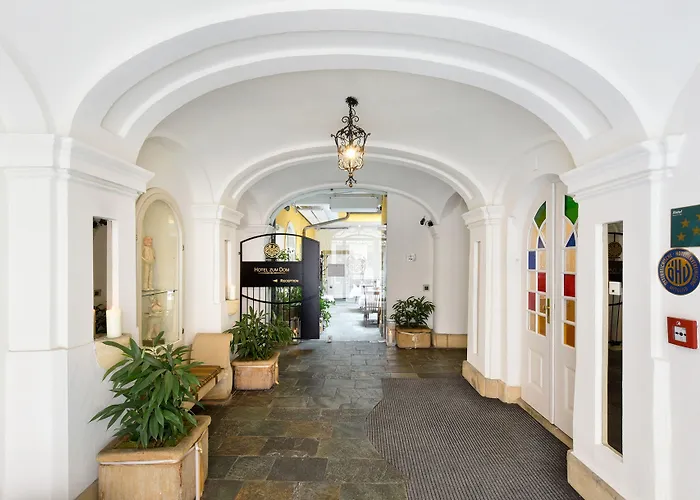 Готель Boutique Dom - & 4*